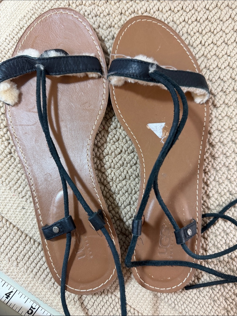 UGG Black Leather-Strap Shearling-Trim Sandals